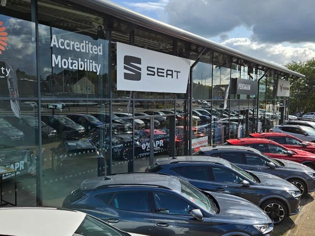 Pentagon Seat Huddersfield Seat Garage Huddersfield