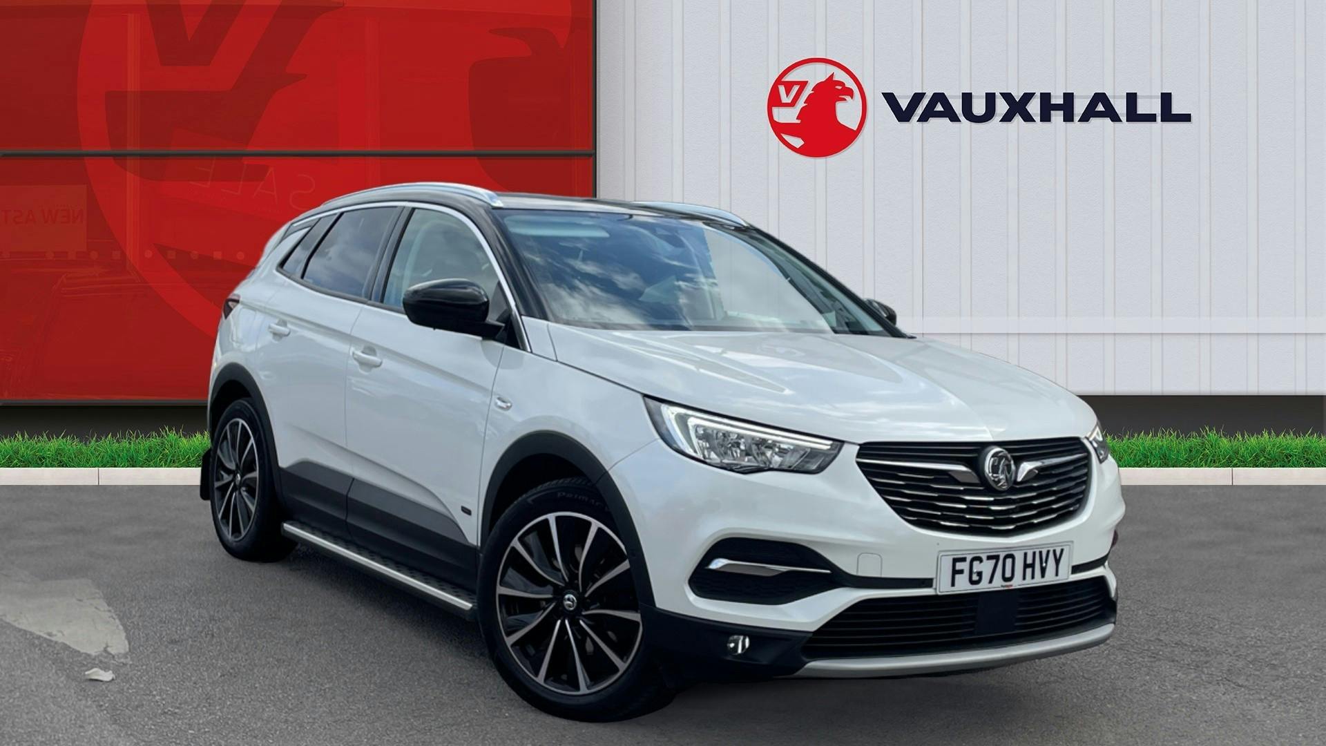 Vauxhall Grandland X 1.6 13.2kwh Elite Nav SUV 5dr Petrol Plug In Hybrid Auto 4wd (s/s) Hybrid4 (300 Ps) | FG70HVY