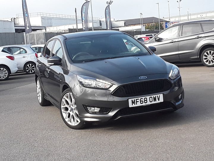 Ford Focus 1 5 Tdci St Line Hatchback 5dr Diesel S S 1 Ps For Sale In Warrington Cheshire From Ford Mf68owv