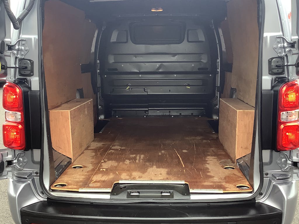 Vauxhall Vivaro Panel Van 13