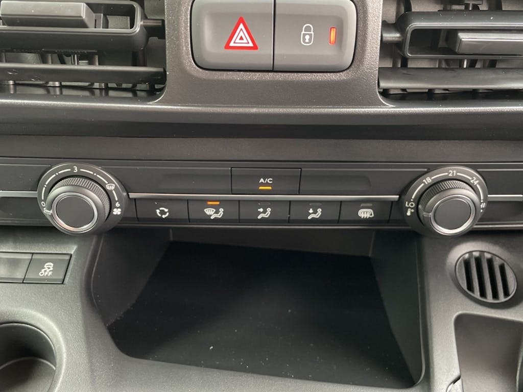 Vauxhall Combo Panel Van 24