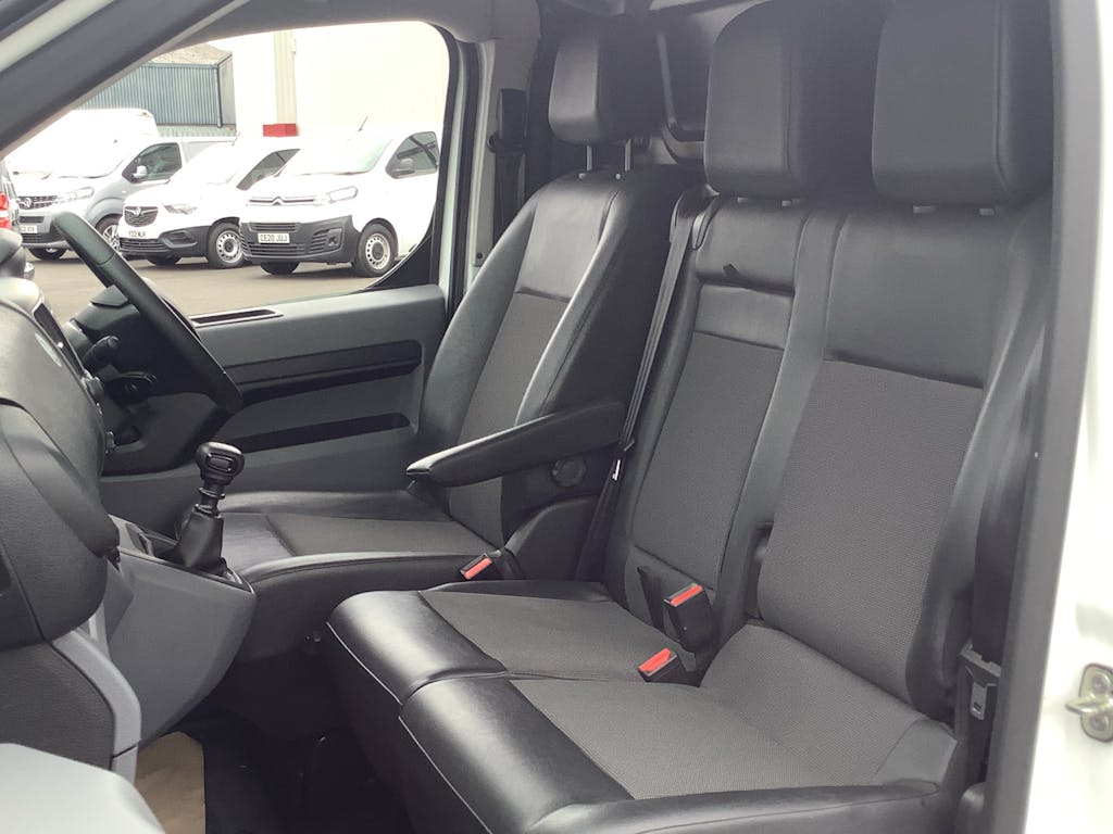 Vauxhall Vivaro Panel Van 11